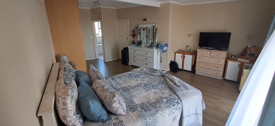  Bedroom Property for Sale in Winterstrand Eastern Cape